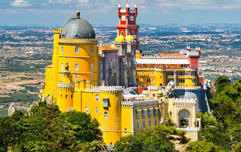 Excellent Sintra and Pena Palace, Small-Group Tour from Lisbon